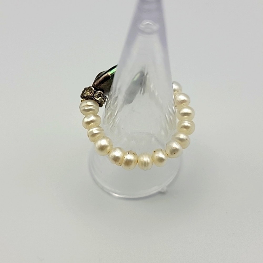 Elegant Coin Pearl Beaded Fresh Water Pearls Stretch Ring US Size 7.5 + Boho - Picture 3 of 9